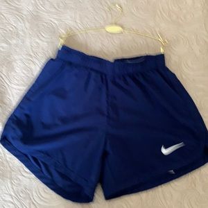 NIKE!